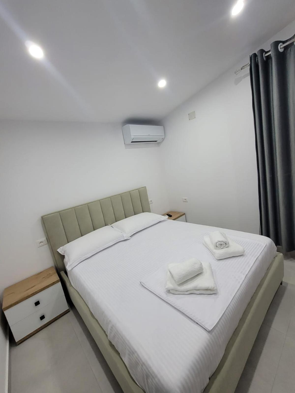 Caca Hotel Ринас Экстерьер фото